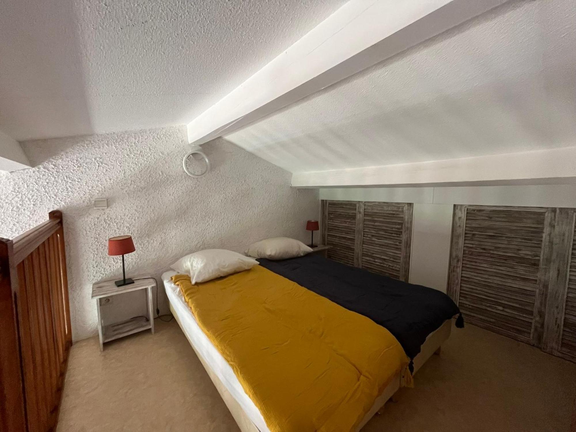 Superbe Duplex 35M2 Vue Mer Avec Piscine Bormes-les-Mimosas Kültér fotó