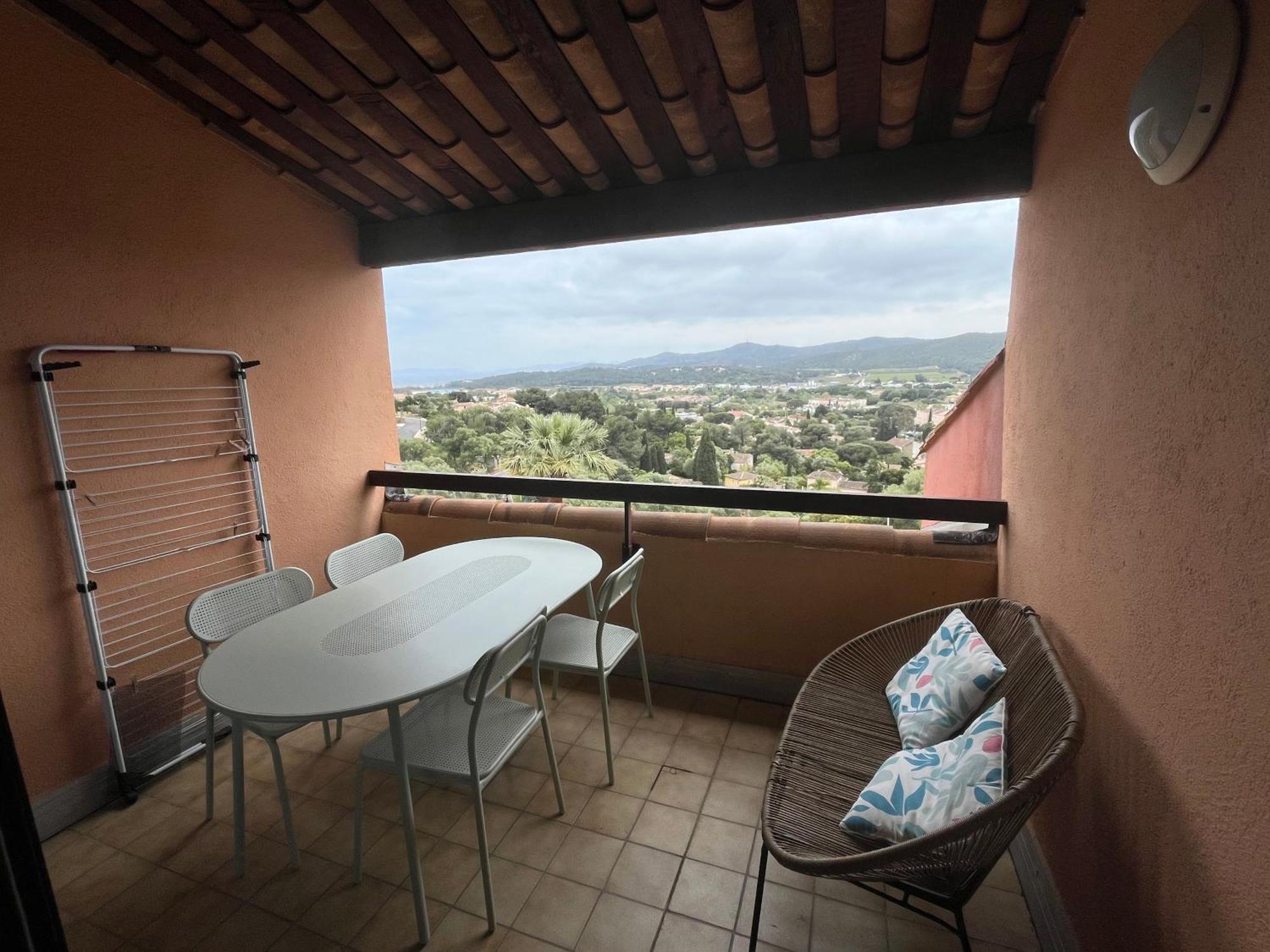 Superbe Duplex 35M2 Vue Mer Avec Piscine Bormes-les-Mimosas Kültér fotó