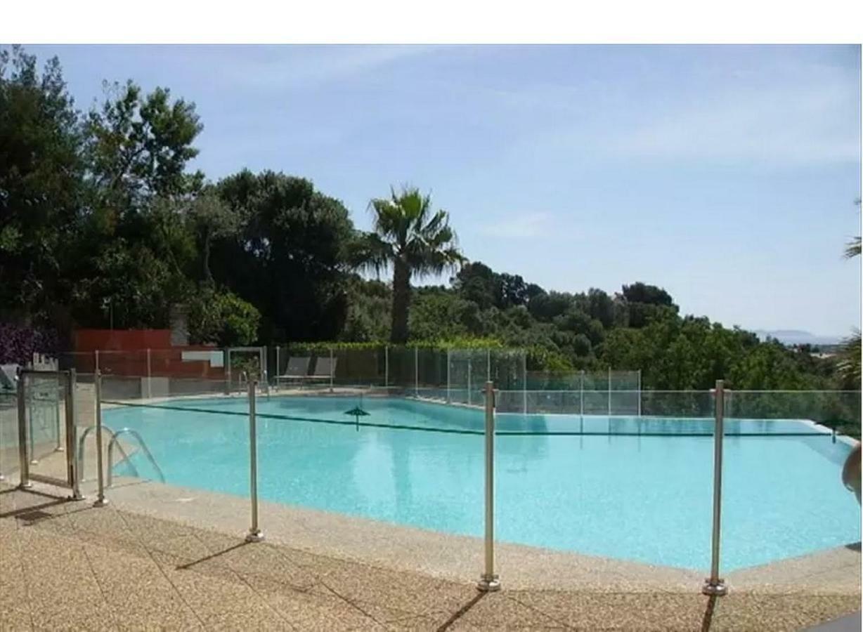 Superbe Duplex 35M2 Vue Mer Avec Piscine Bormes-les-Mimosas Kültér fotó